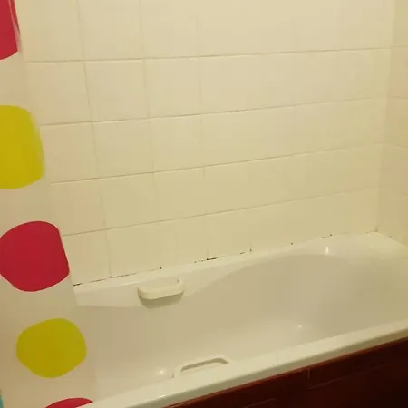 Super Central Comfortable Double Guest house